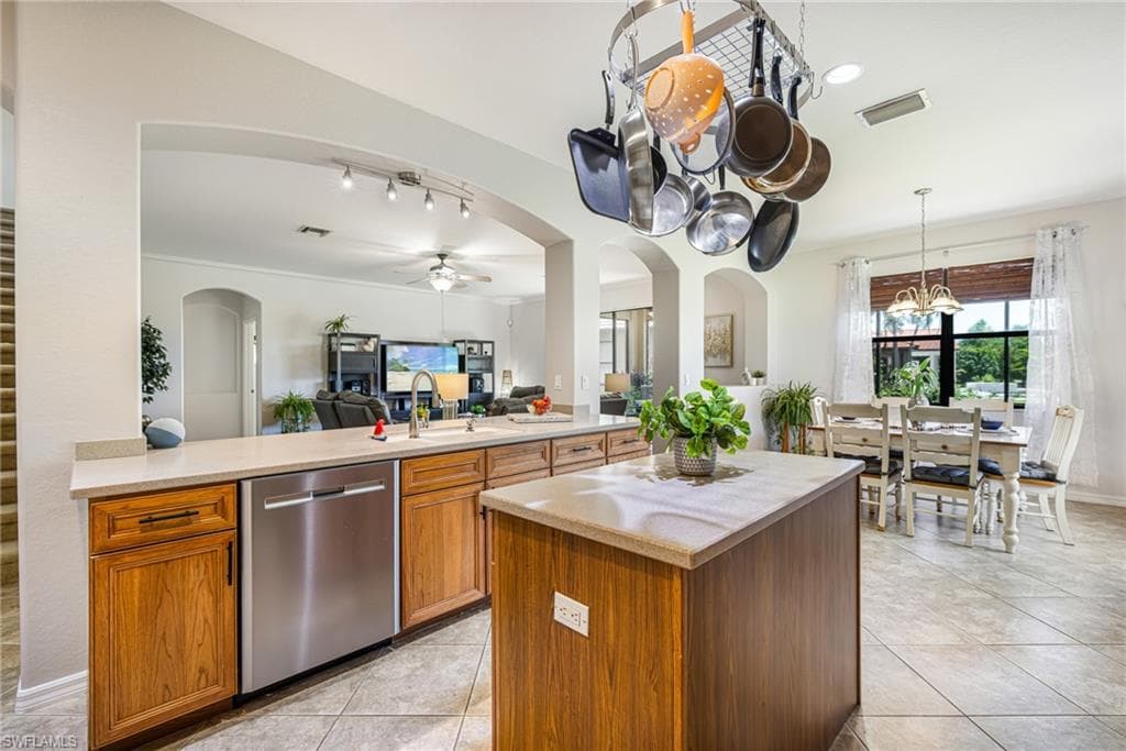 12926 Village Gate CT-7