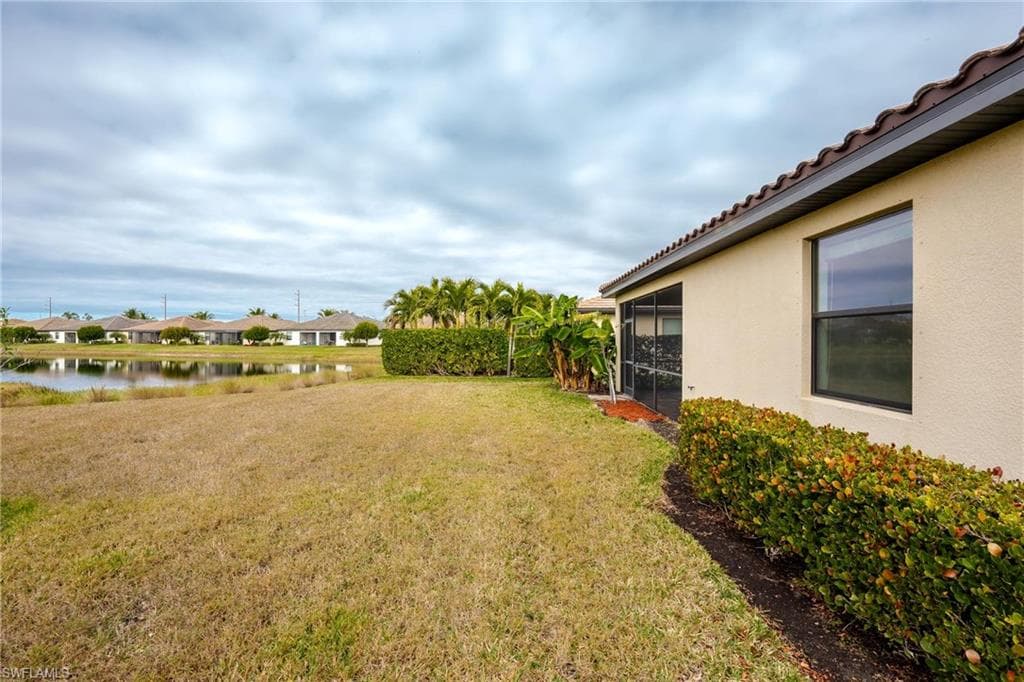 9215 Shadow Oak LN-27