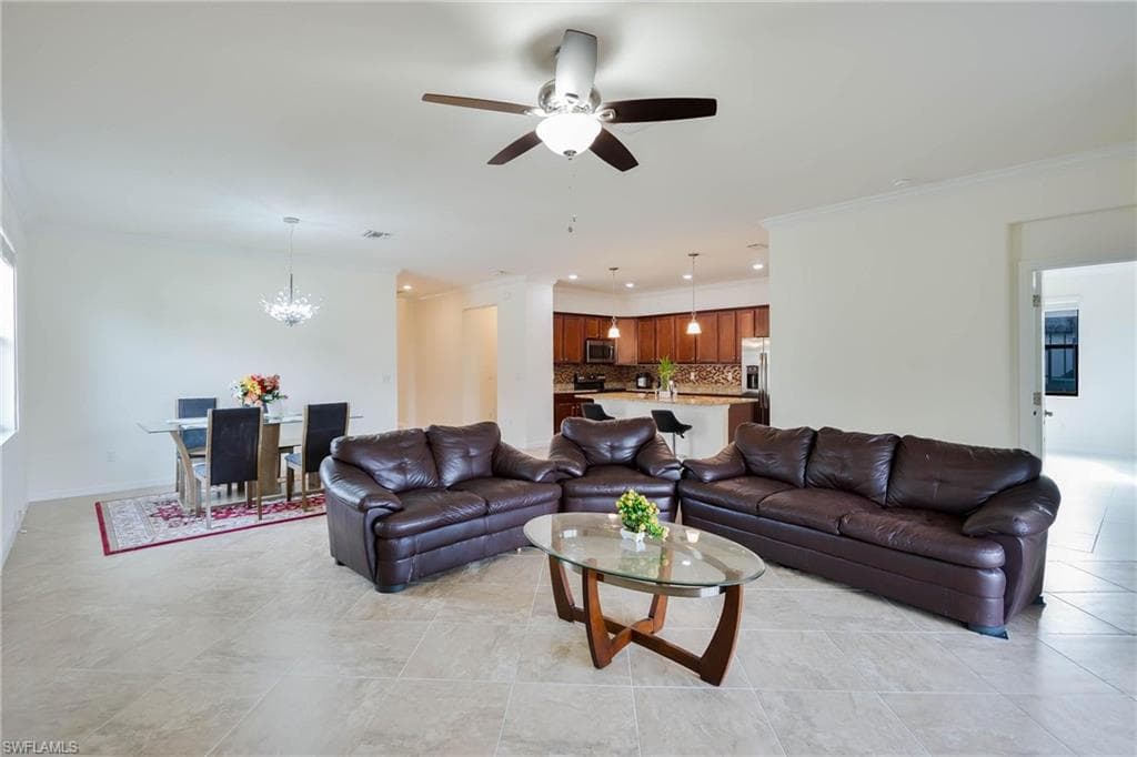 9215 Shadow Oak LN-6
