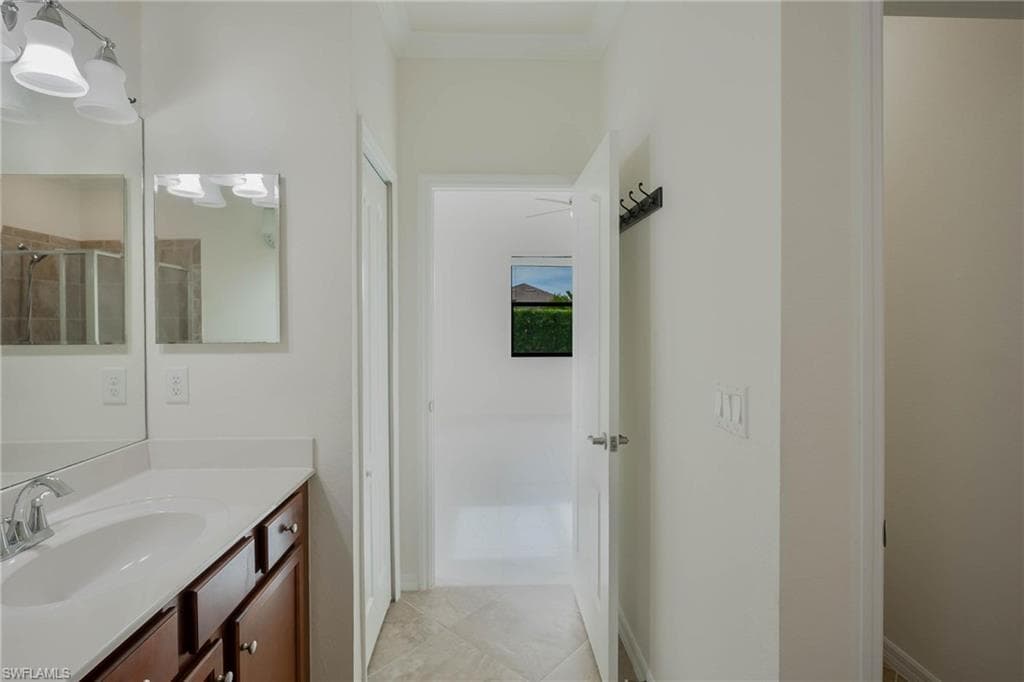 9215 Shadow Oak LN-13
