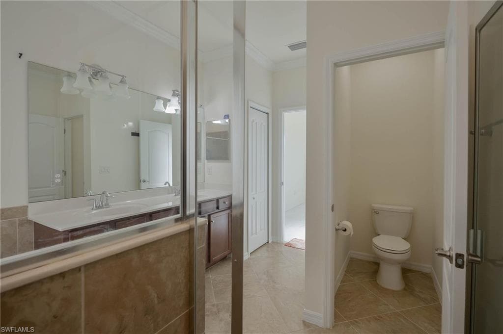9215 Shadow Oak LN-12