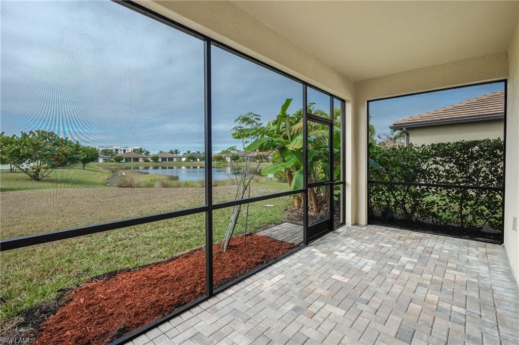 9215 Shadow Oak LN-26