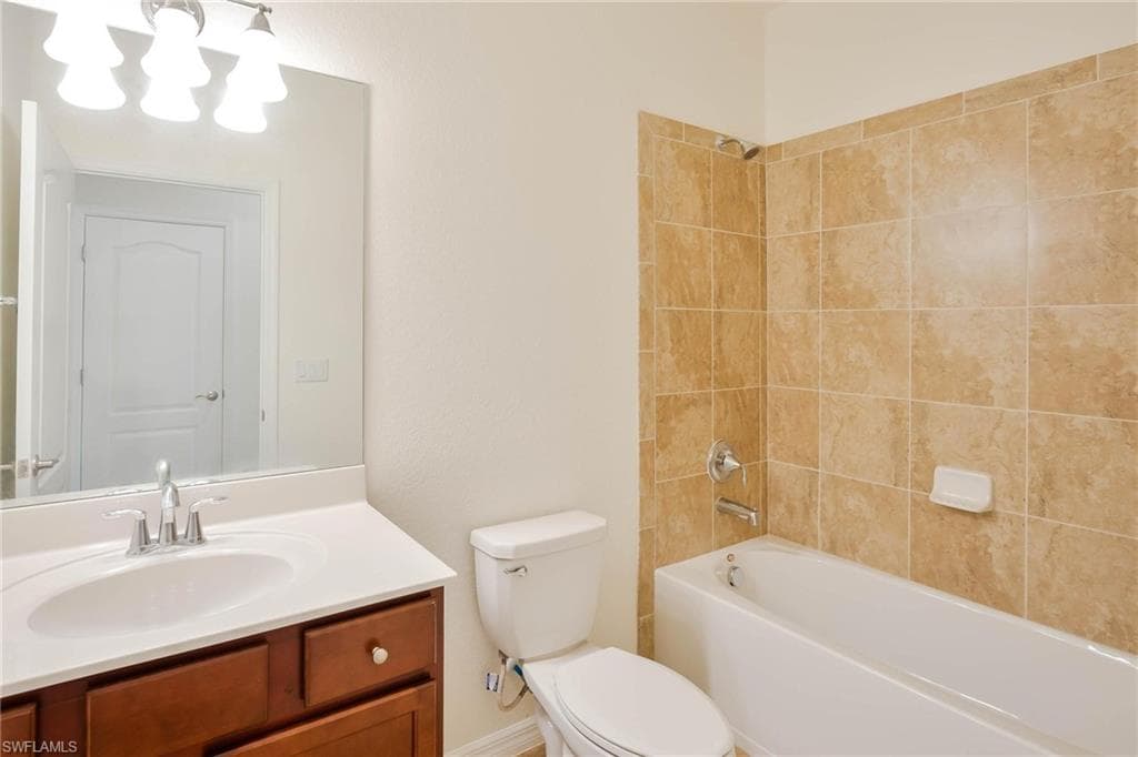 9215 Shadow Oak LN-22