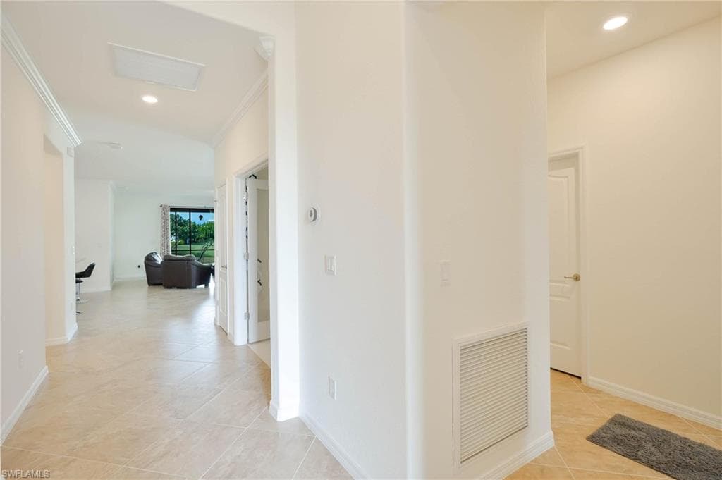 9215 Shadow Oak LN-3