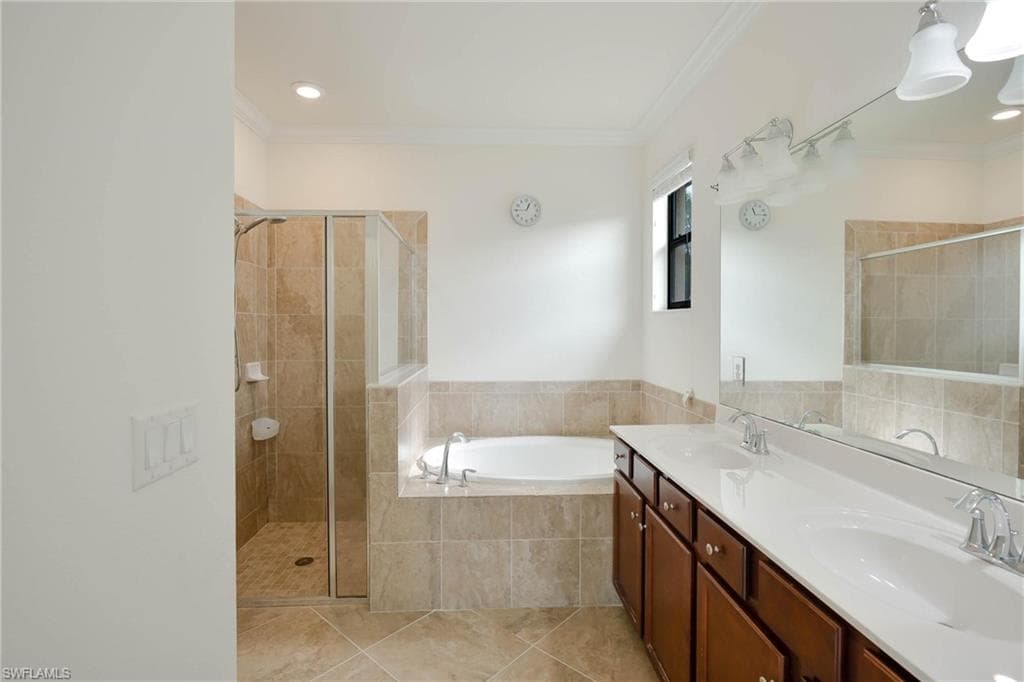 9215 Shadow Oak LN-10