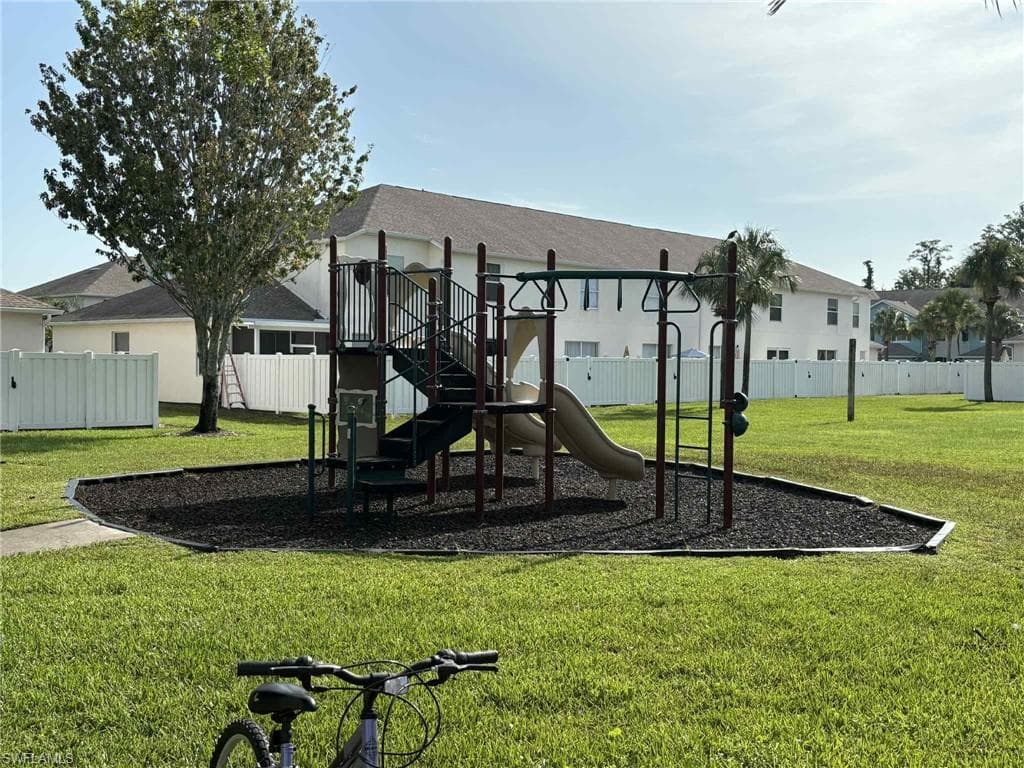 3619 Pine Oak CIR 108-23