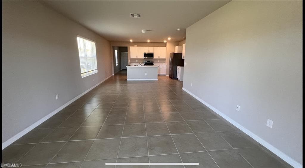 18509 Cronin Sand LN-9