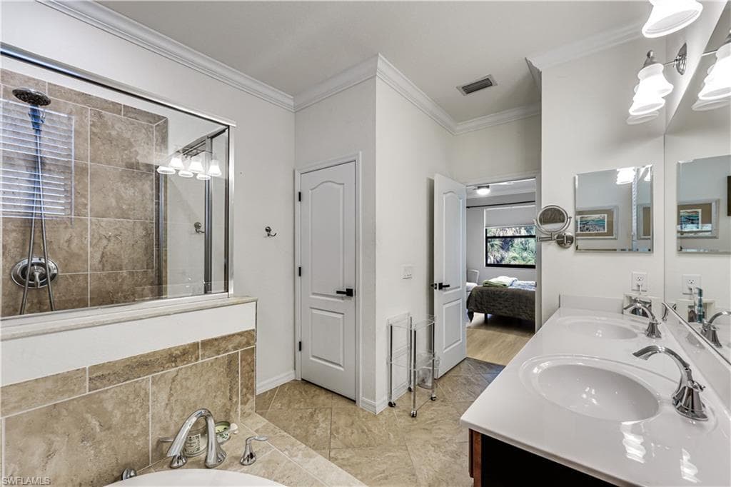 4331 Raffia Palm CIR-17