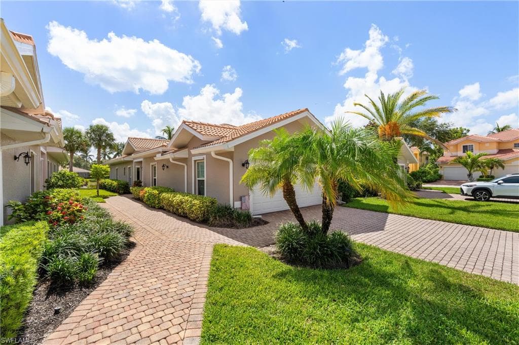 23104 Coconut Shores DR-39