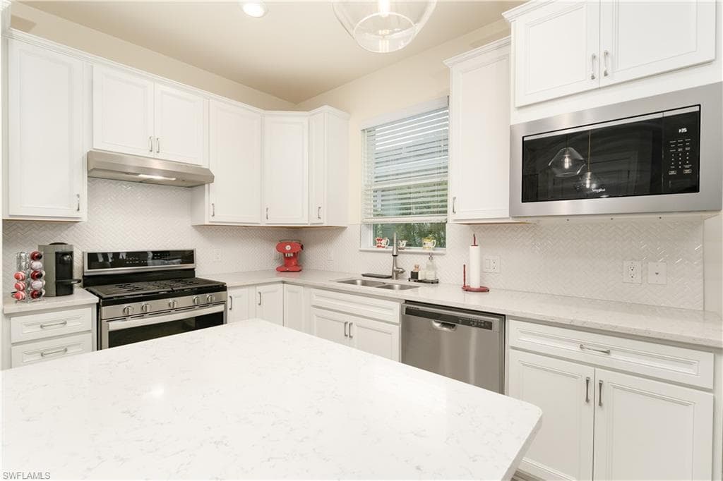 10779 Manatee Key LN-9