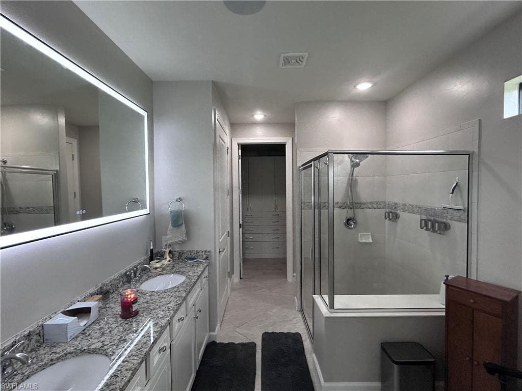 4930 Seton WAY-16