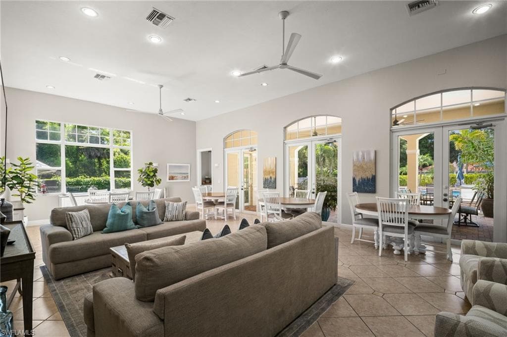 4450 Botanical Place CIR 6-19