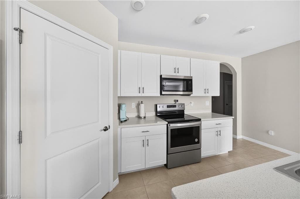 18508 Marlin Kite LN-8