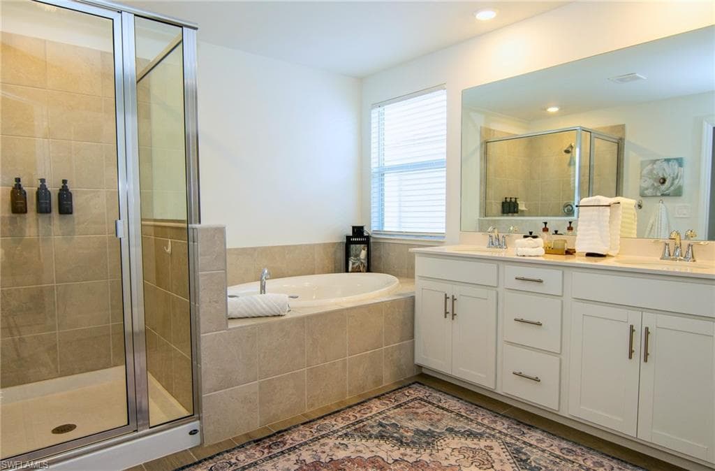 2433 Avocado LN-21