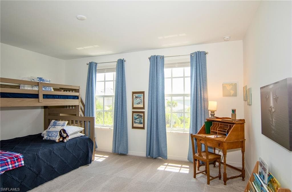 2433 Avocado LN-27