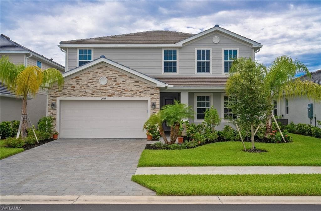 2433 Avocado LN-14