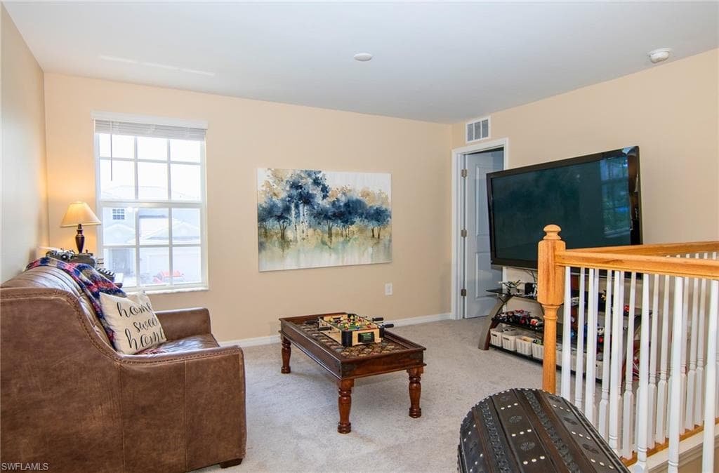 2433 Avocado LN-18