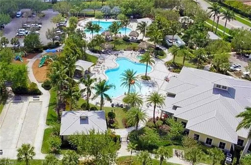 2433 Avocado LN-33
