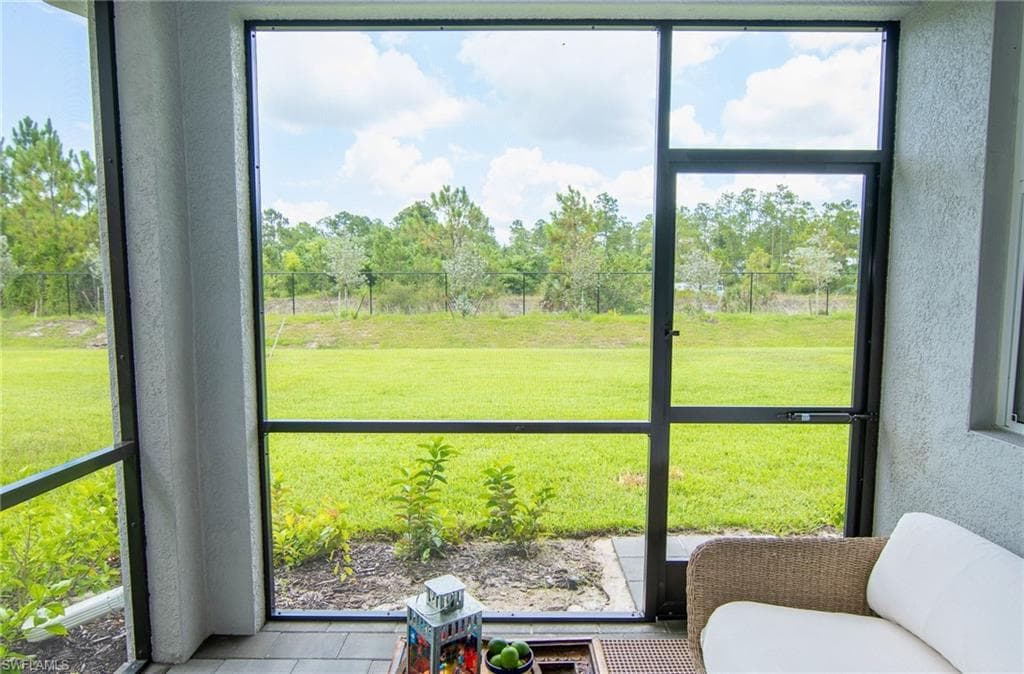 2433 Avocado LN-29
