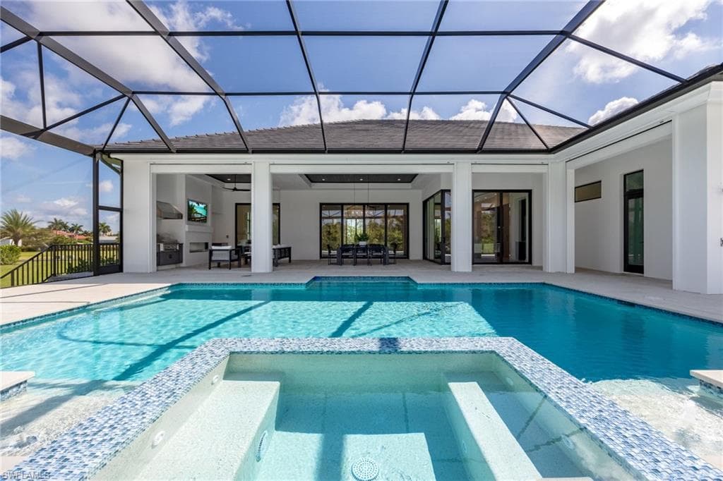 15850 Hampton View CT-2