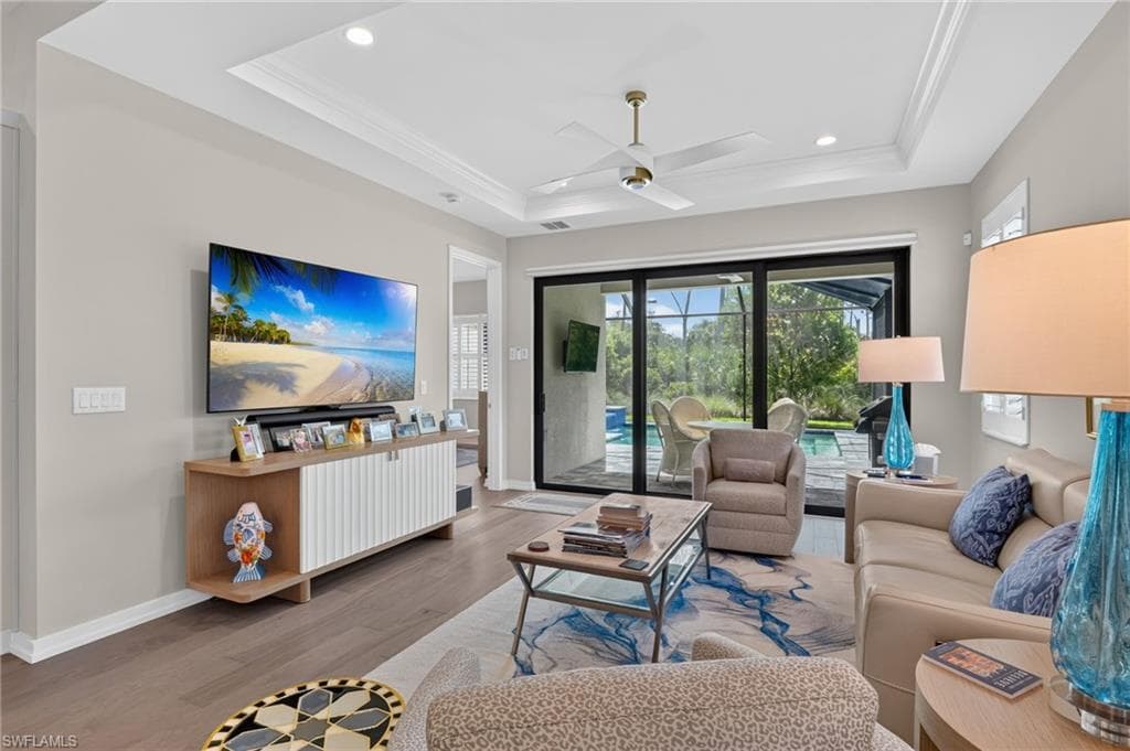 14596 Kingfisher LOOP-16