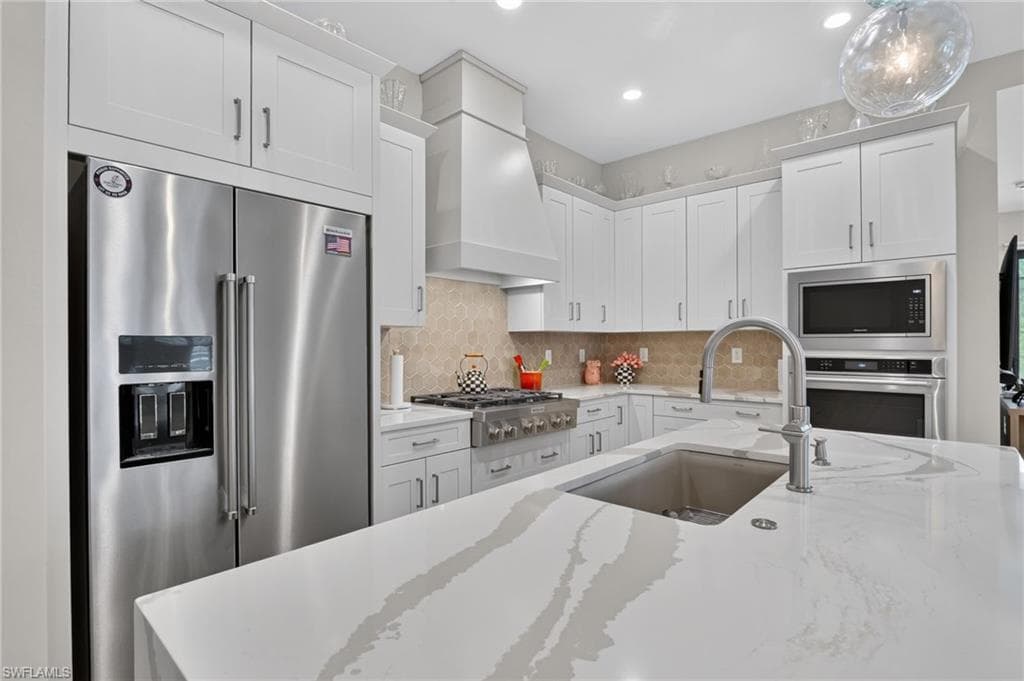 14596 Kingfisher LOOP-7
