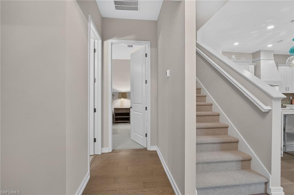 14596 Kingfisher LOOP-28