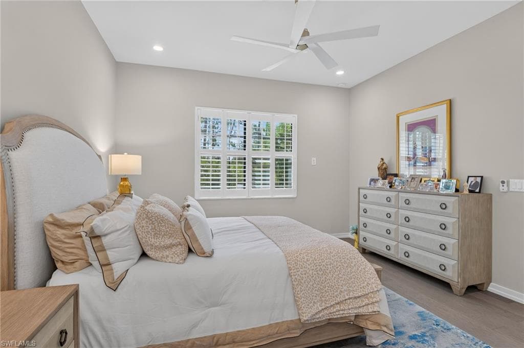 14596 Kingfisher LOOP-18