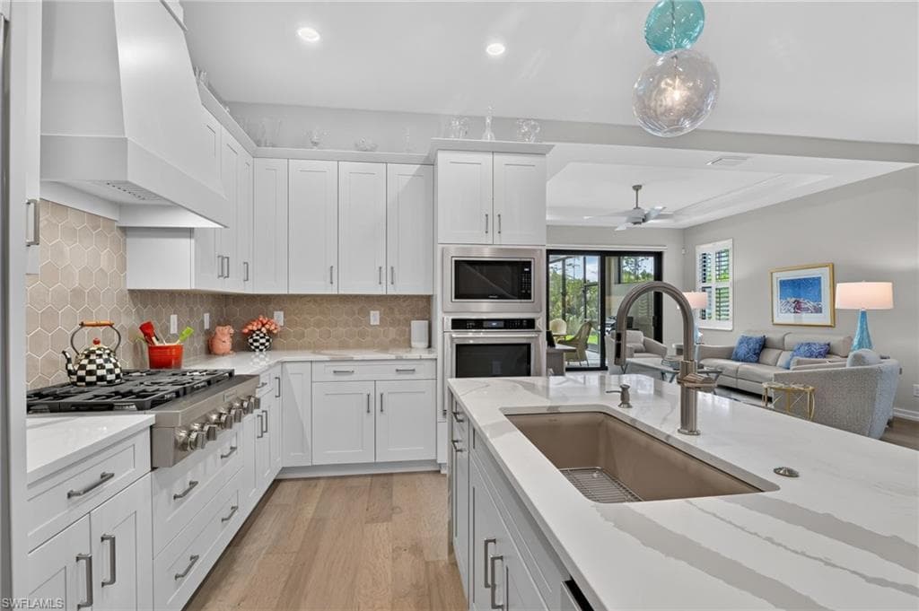 14596 Kingfisher LOOP-8