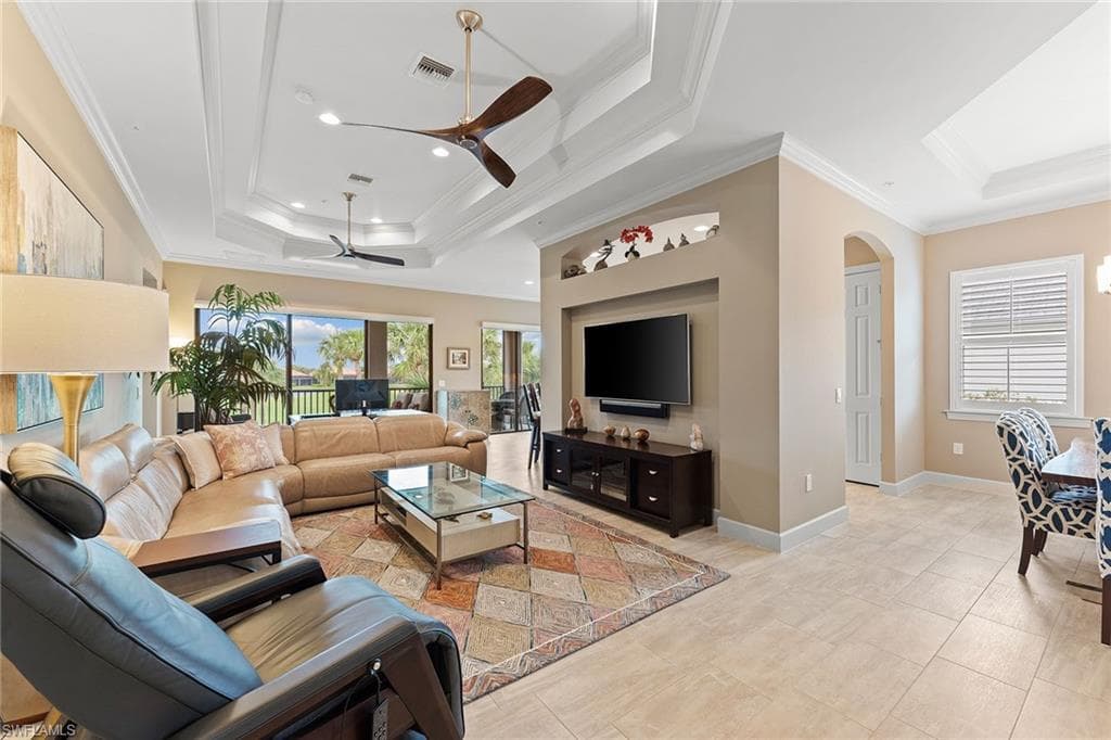 12041 Covent Garden CT 2202-6