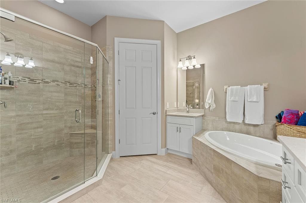 12041 Covent Garden CT 2202-17