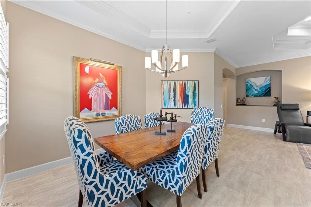 12041 Covent Garden CT 2202-16