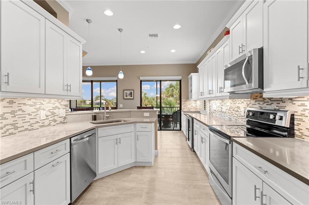 12041 Covent Garden CT 2202-10