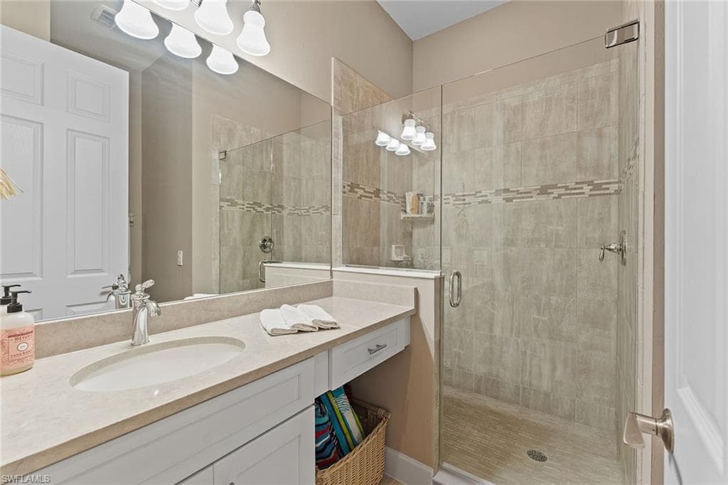 12041 Covent Garden CT 2202-19