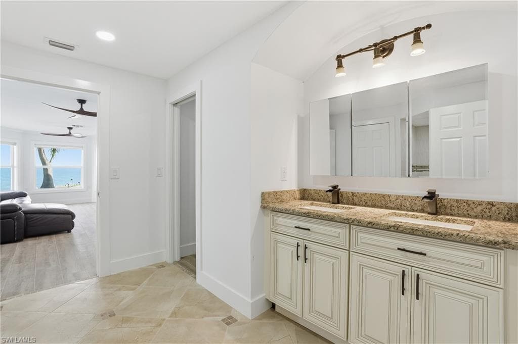 266 Curlew ST-24