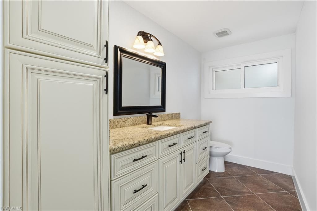 266 Curlew ST-18