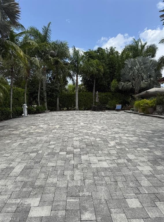 4840 CARRIAGE CT-2