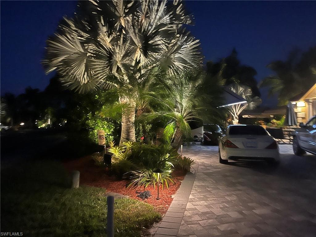 4840 CARRIAGE CT-3