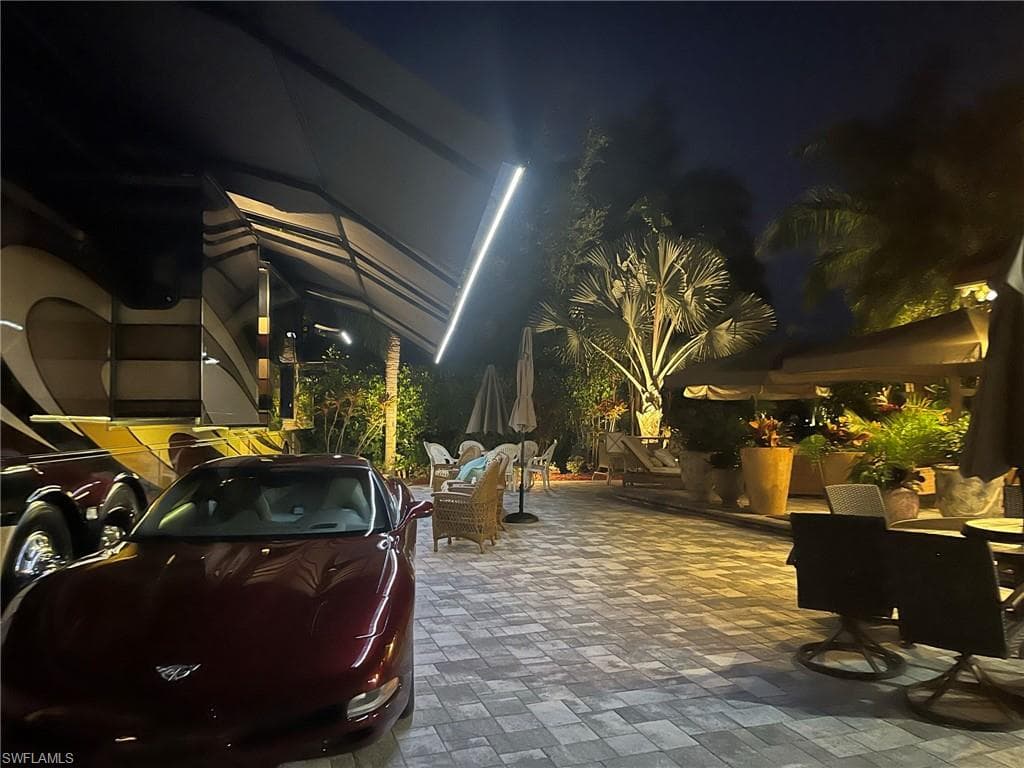 4840 CARRIAGE CT-5