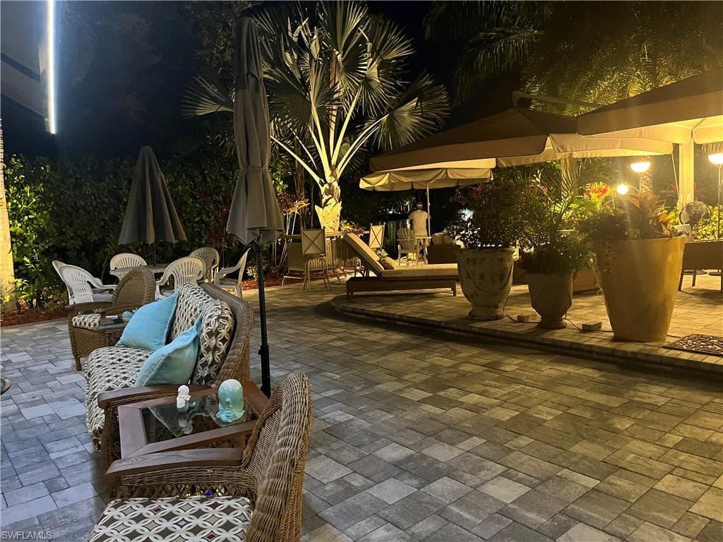 4840 CARRIAGE CT-15