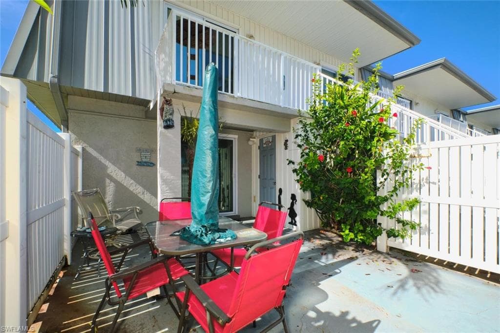 6777 Winkler RD 142-23