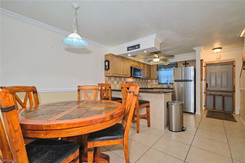 6777 Winkler RD 142-9
