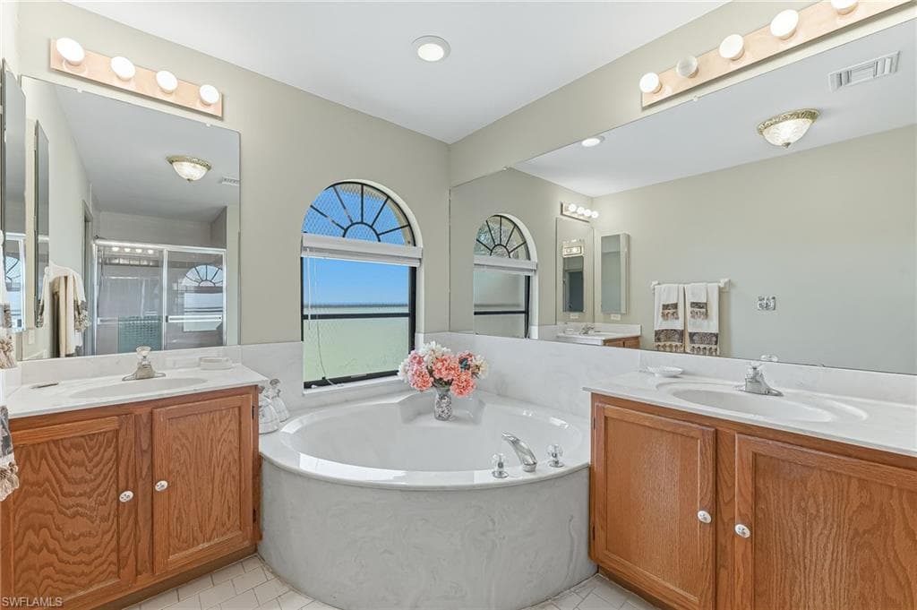 14366 Tamarac DR-36