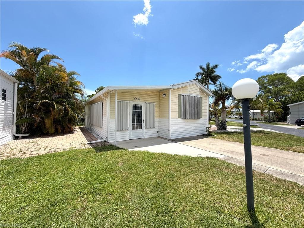 4591 Candlestick CT E-2