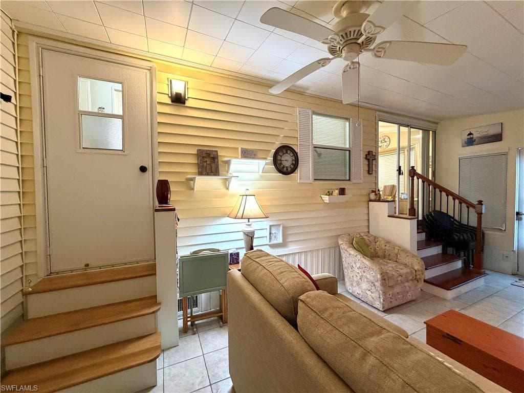 4591 Candlestick CT E-6