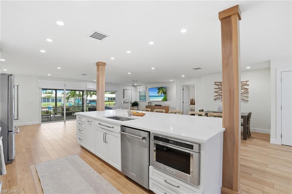 405 Prather DR-8