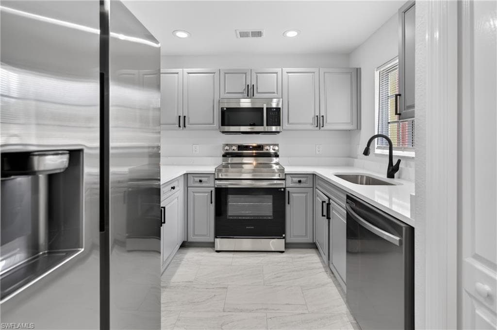 9470 Ivy Brook RUN 806-9