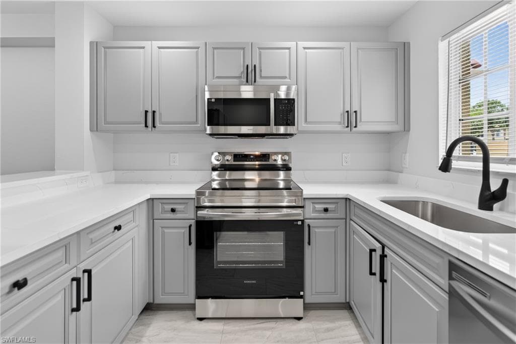 9470 Ivy Brook RUN 806-11