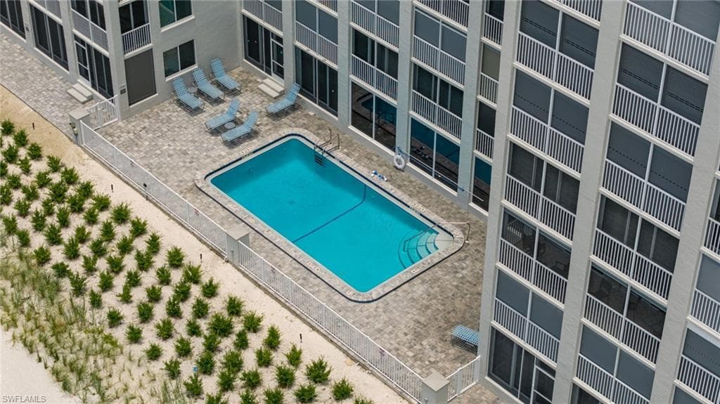 26000 Hickory BLVD 705-34