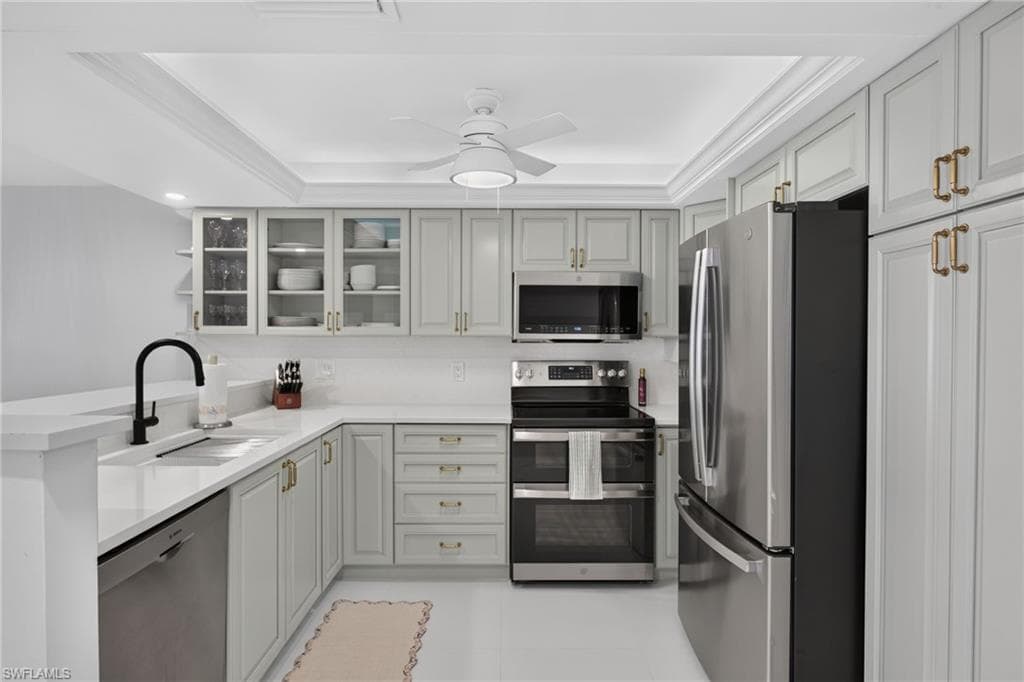 26000 Hickory BLVD 705-4